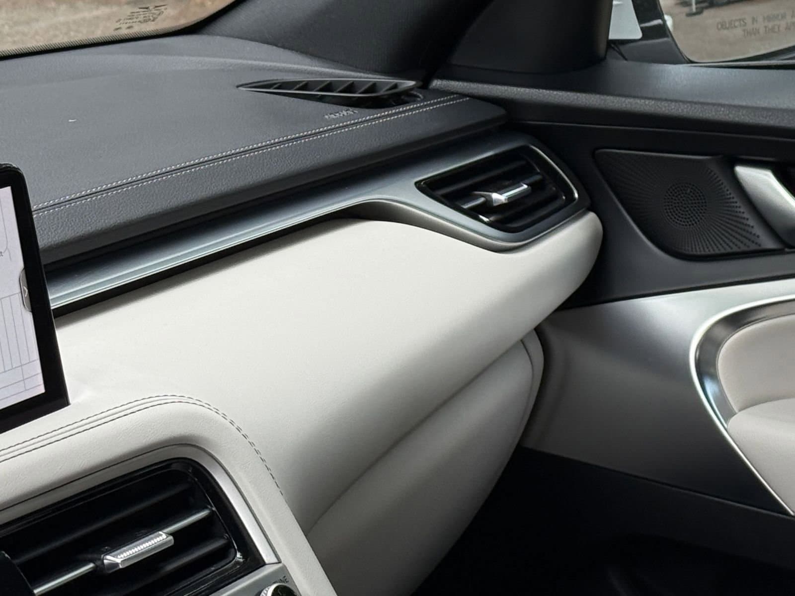 Thumbnail: 2025 Genesis G70 - 35