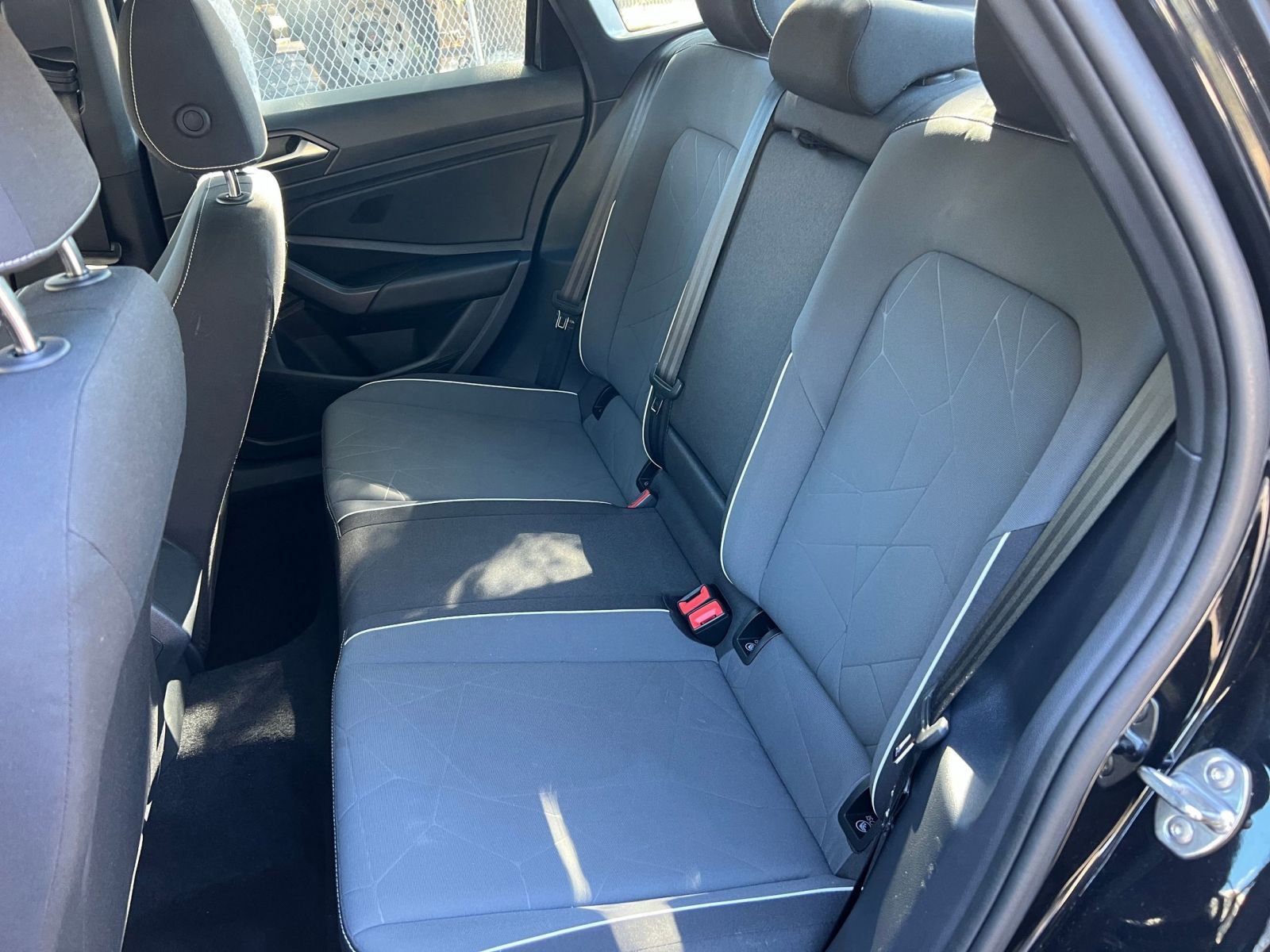 Thumbnail: 2025 Volkswagen Jetta - 32