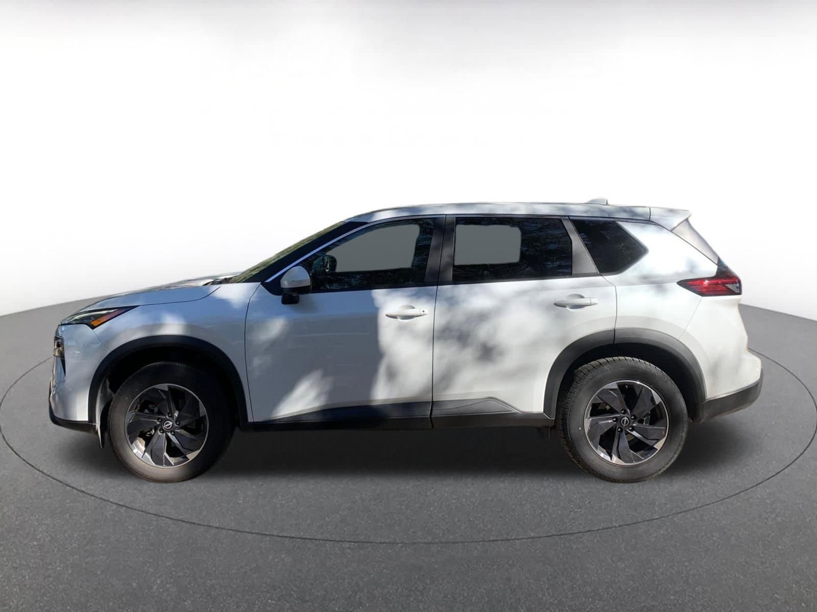 Thumbnail: 2025 Nissan Rogue - 4