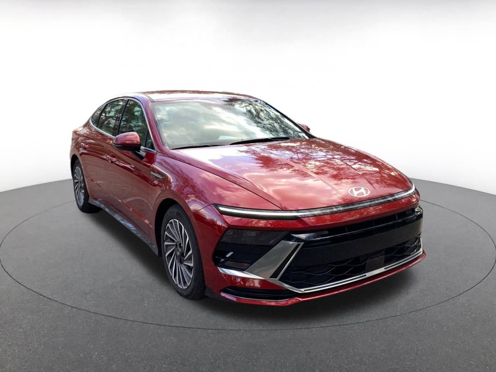 Thumbnail: 2025 Hyundai Sonata - 1