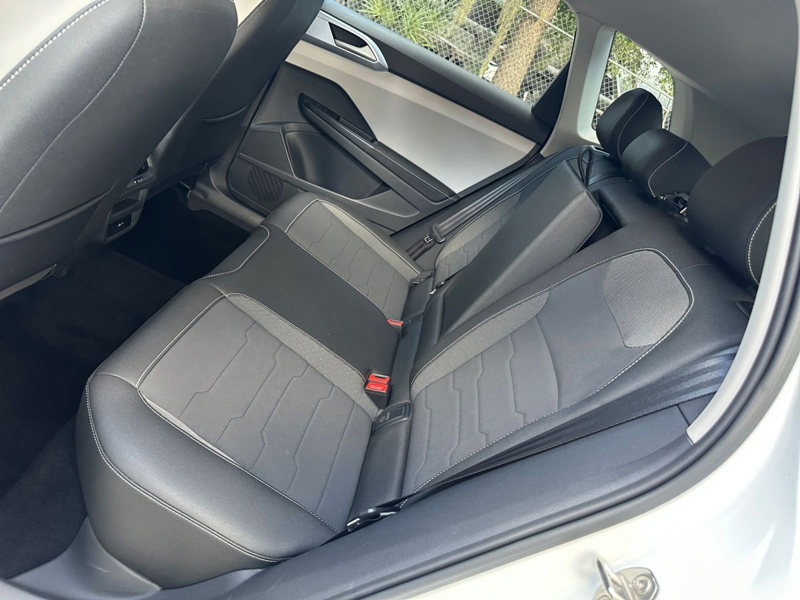 Thumbnail: 2025 Volkswagen Taos - 20