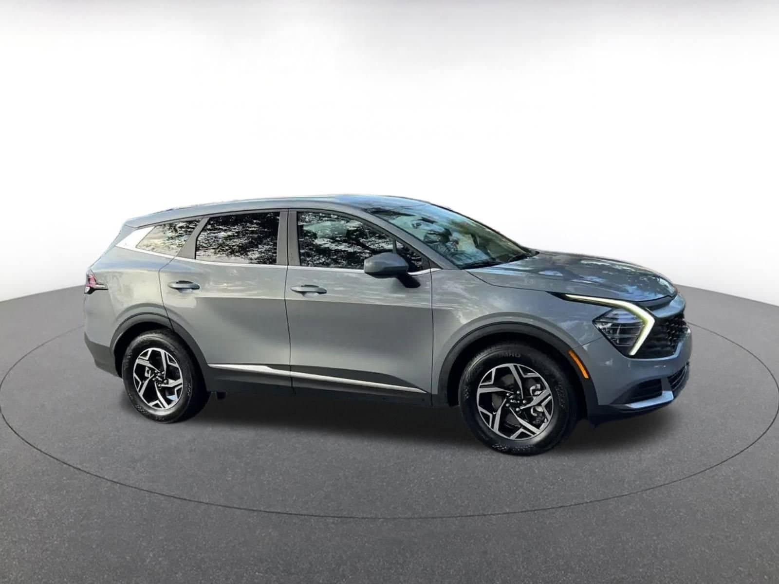 Thumbnail: 2025 Kia Sportage - 2