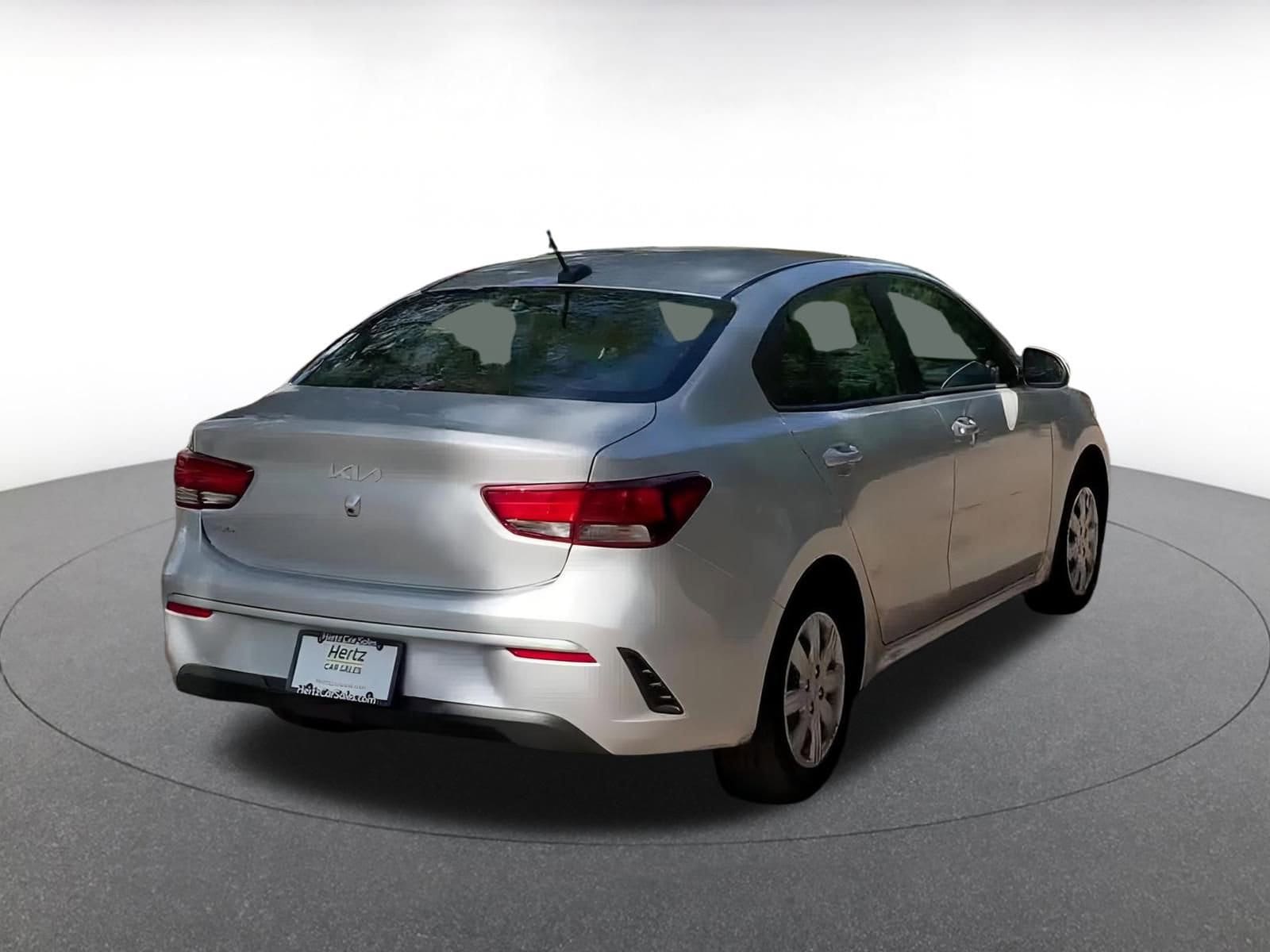 Thumbnail: 2023 Kia Rio - 13