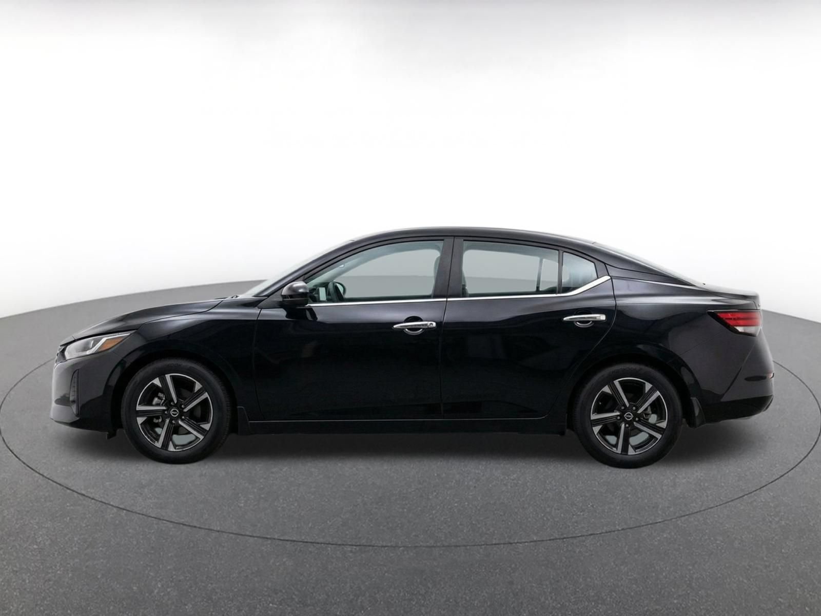 Thumbnail: 2025 Nissan Sentra - 4
