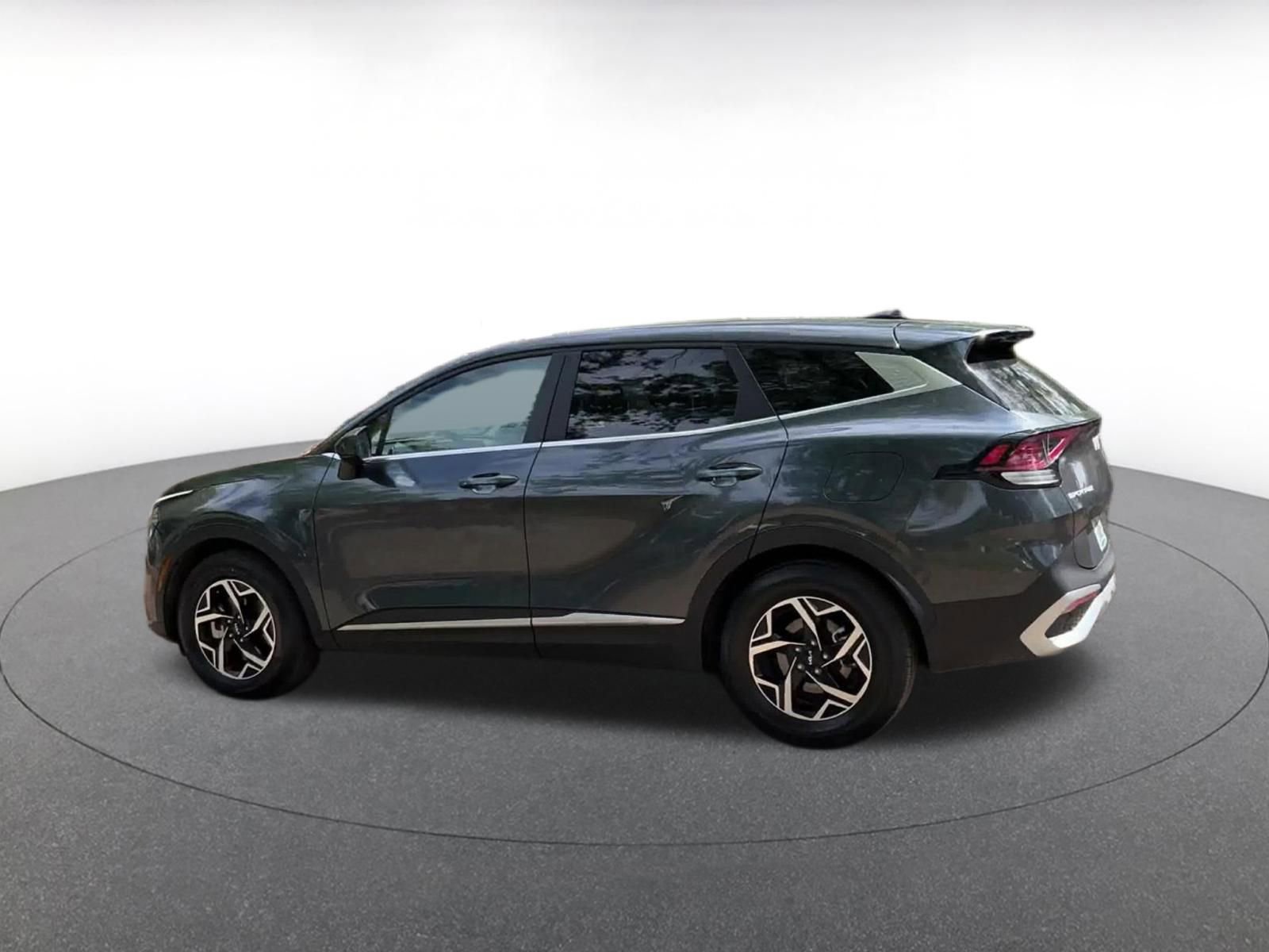 Thumbnail: 2025 Kia Sportage - 10
