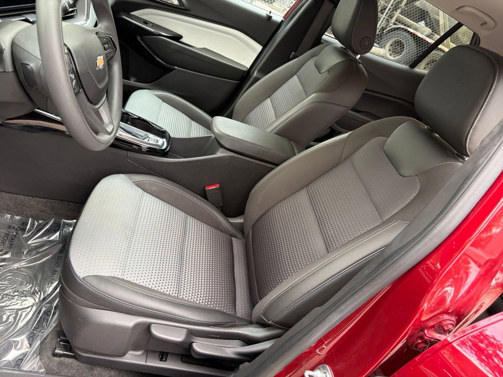 Thumbnail: 2025 Chevrolet Trax - 30