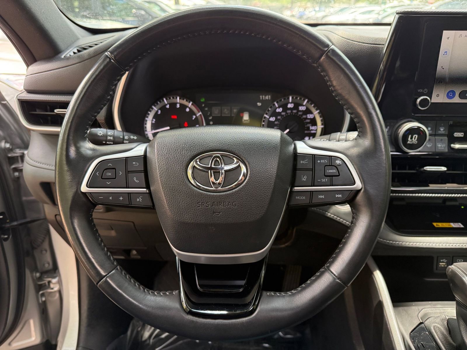 Thumbnail: 2024 Toyota Highlander - 27