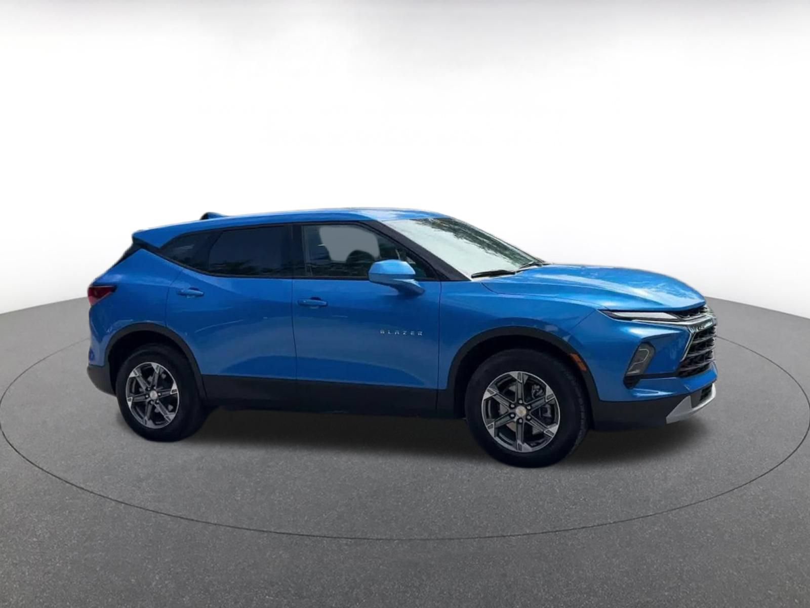 Thumbnail: 2026 Chevrolet Blazer - 2