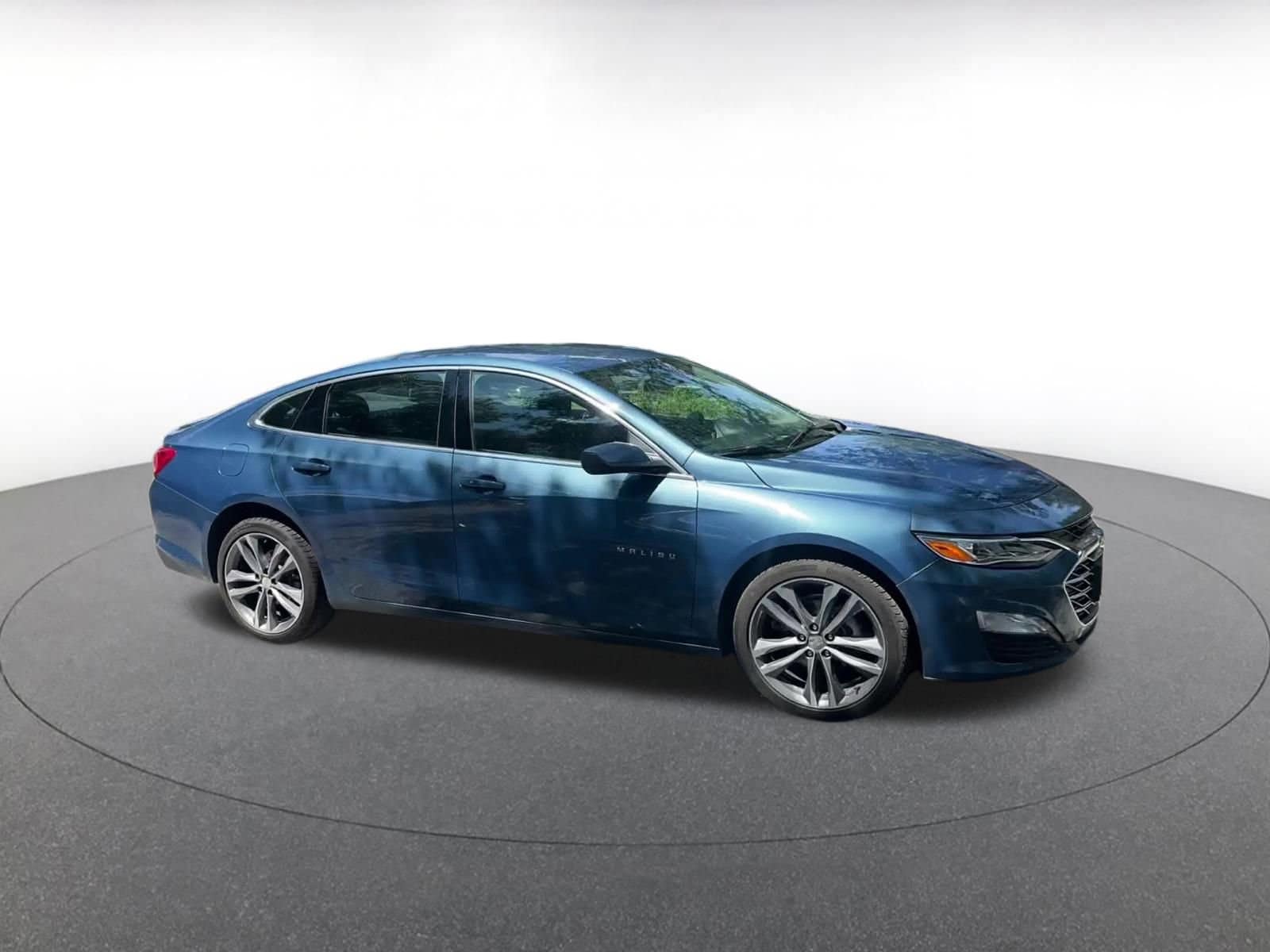 Thumbnail: 2024 Chevrolet Malibu - 2