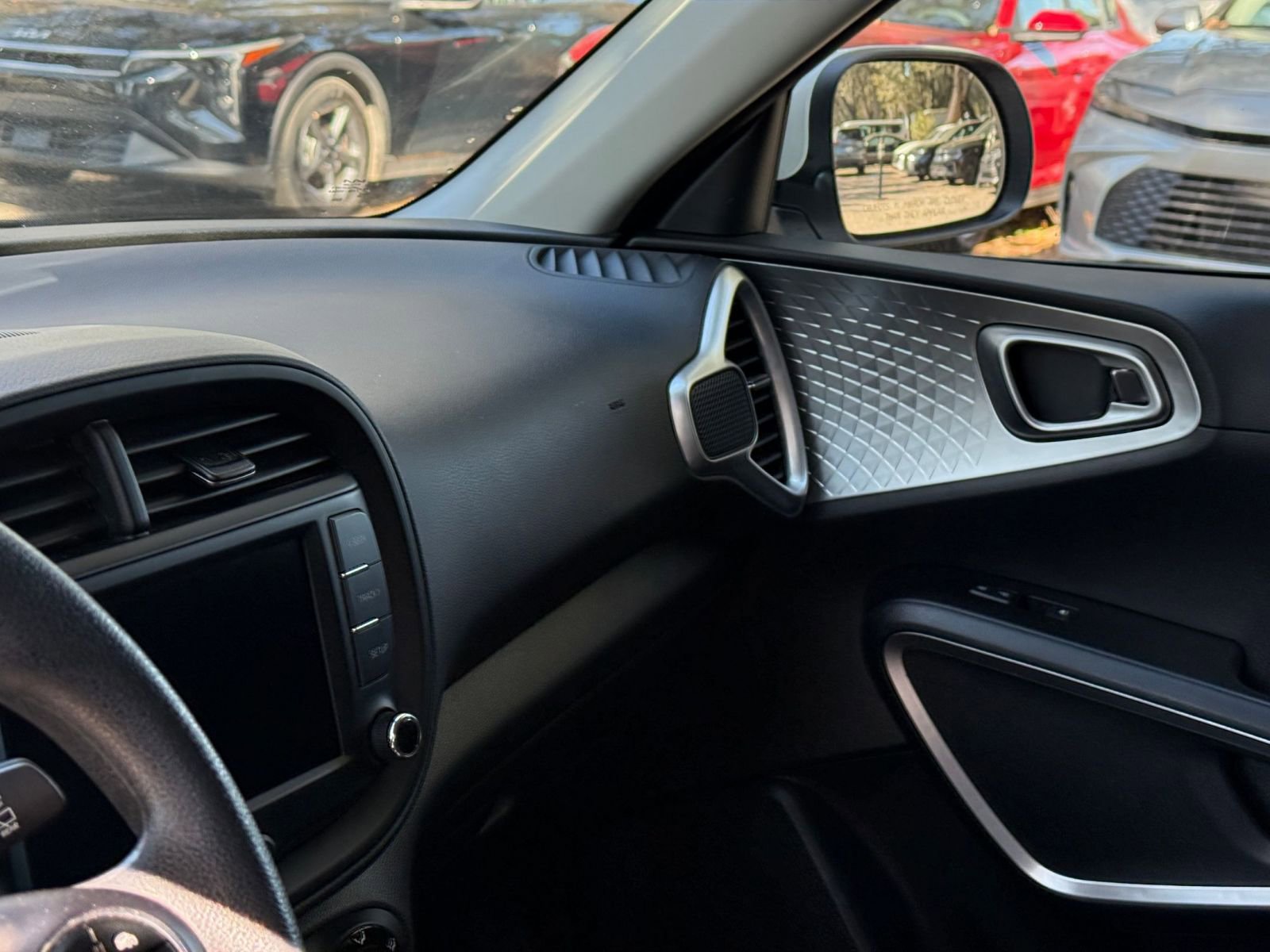 Thumbnail: 2025 Kia Soul - 30