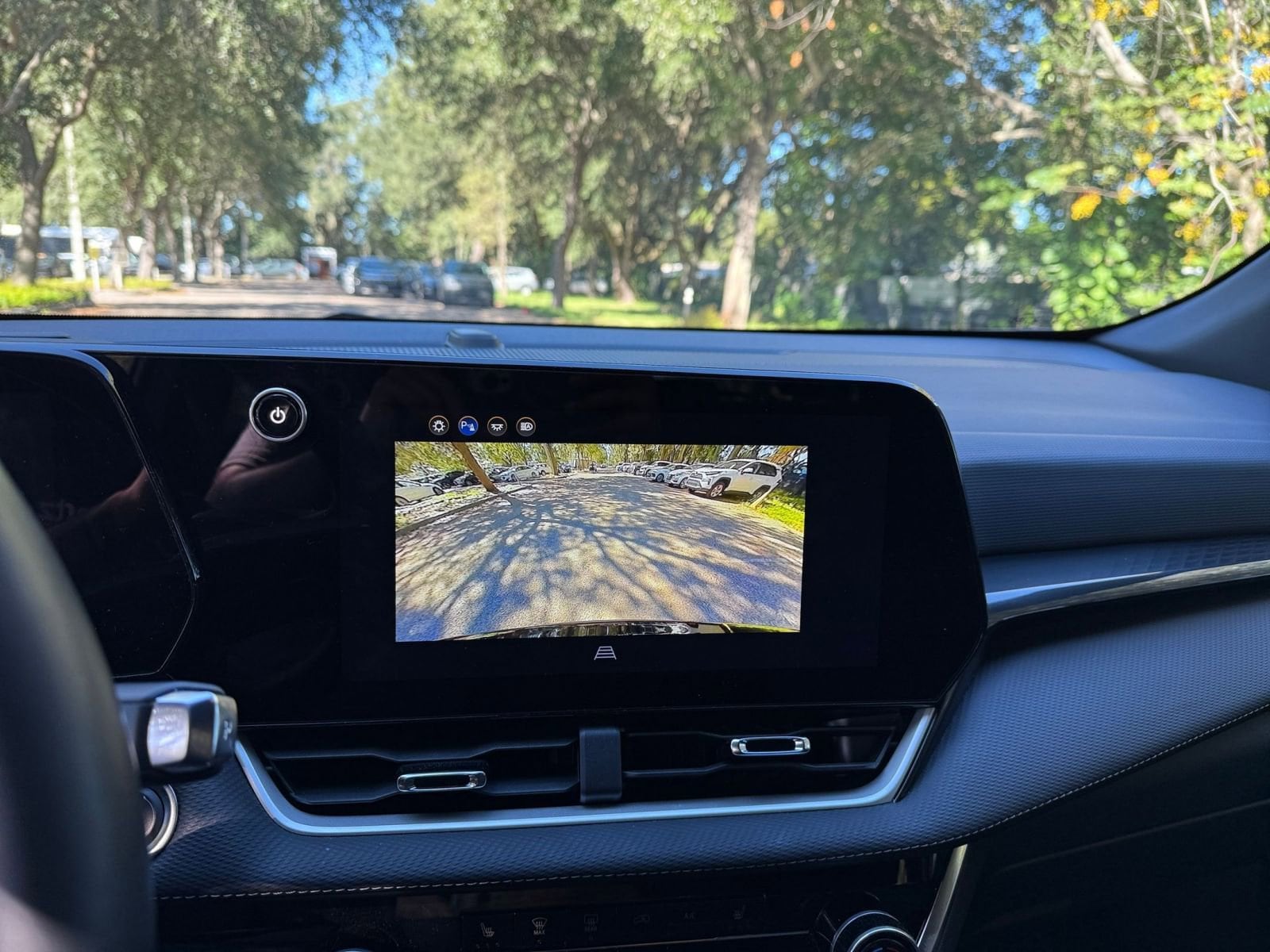 Thumbnail: 2025 Chevrolet Equinox - 17