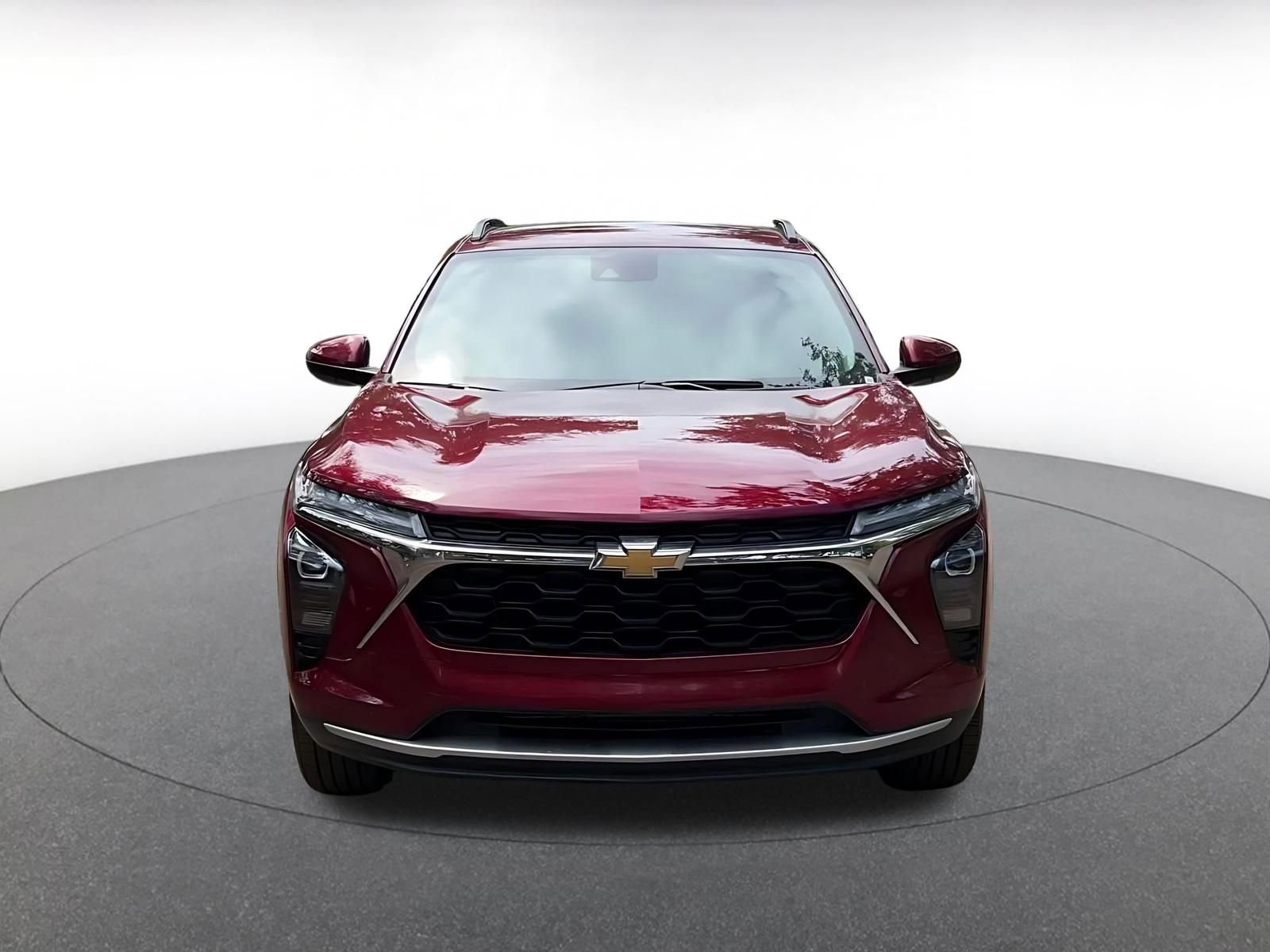 Thumbnail: 2025 Chevrolet Trax - 3