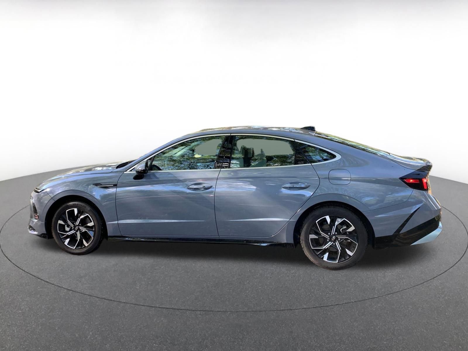 Thumbnail: 2025 Hyundai Sonata - 4