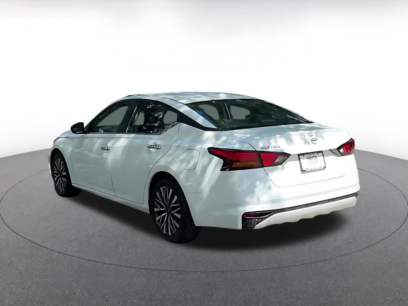 Thumbnail: 2025 Nissan Altima - 11
