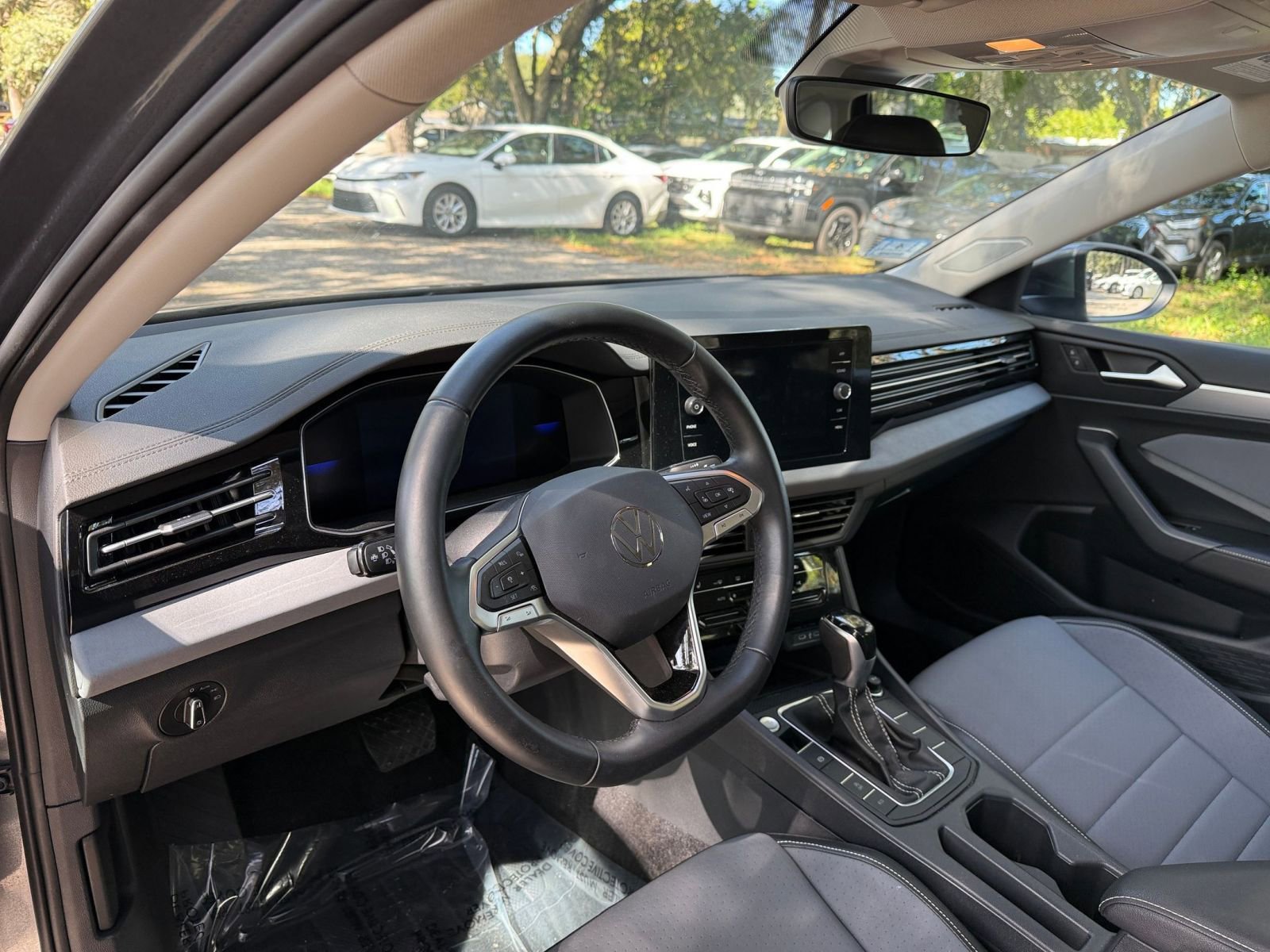 Thumbnail: 2025 Volkswagen Jetta - 28