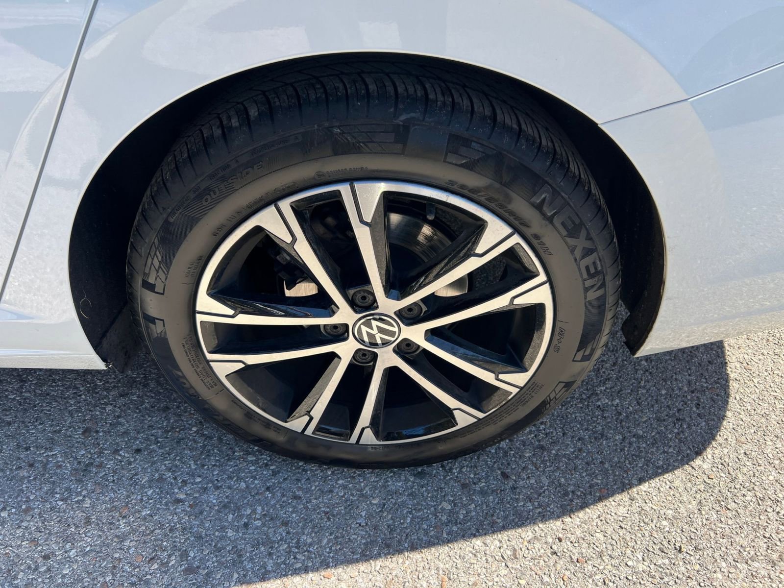 Thumbnail: 2025 Volkswagen Jetta - 24