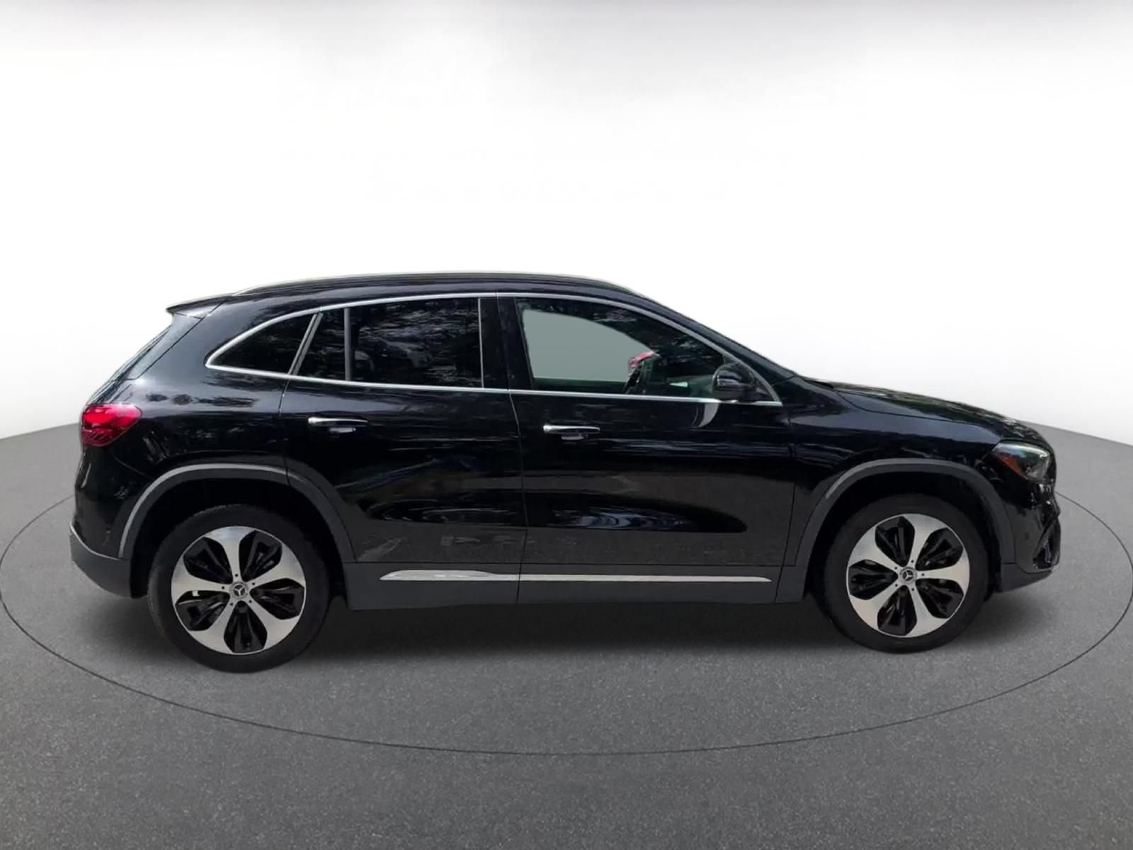 Thumbnail: 2025 Mercedes-Benz GLA - 16