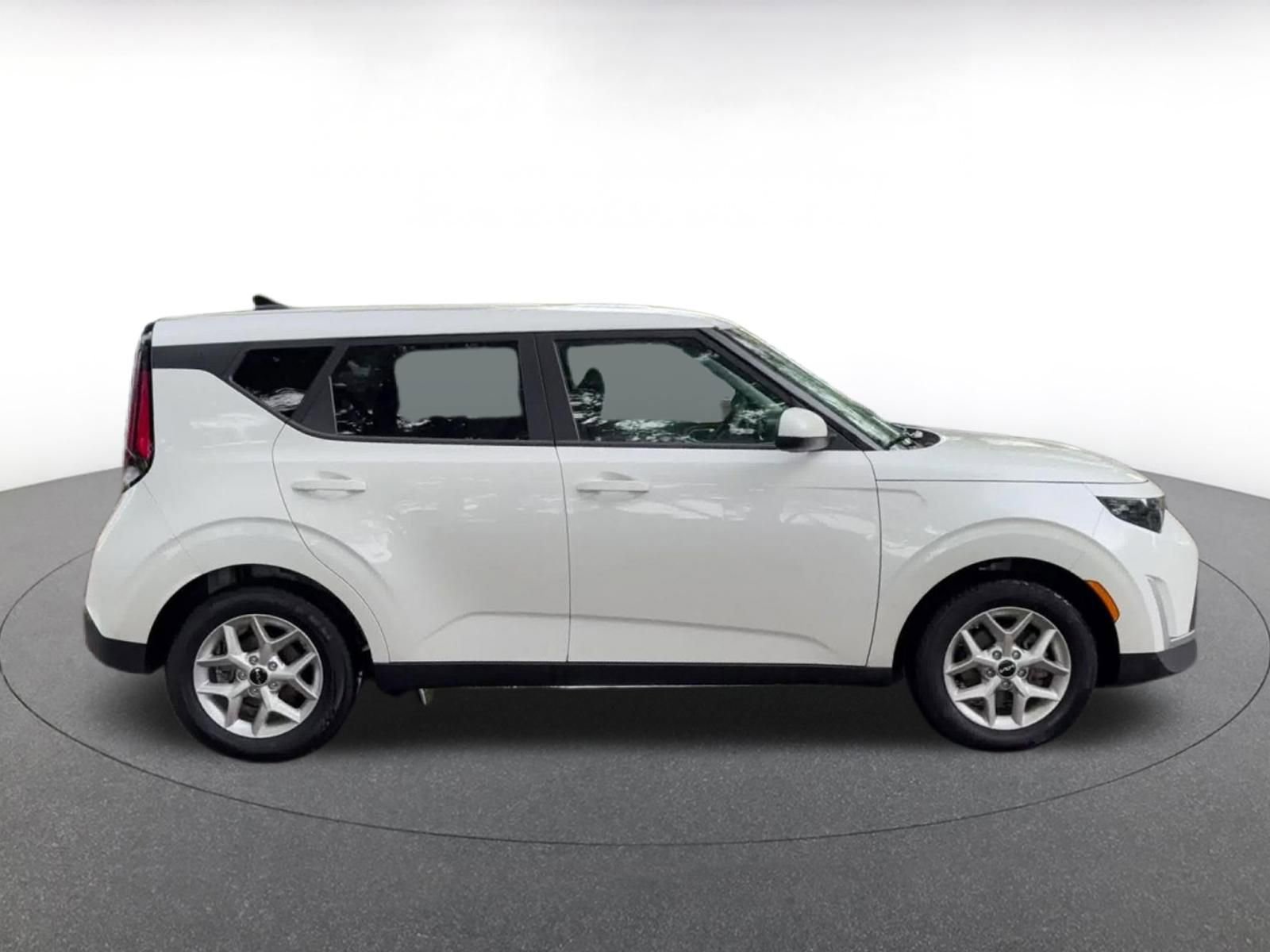 Thumbnail: 2025 Kia Soul - 17