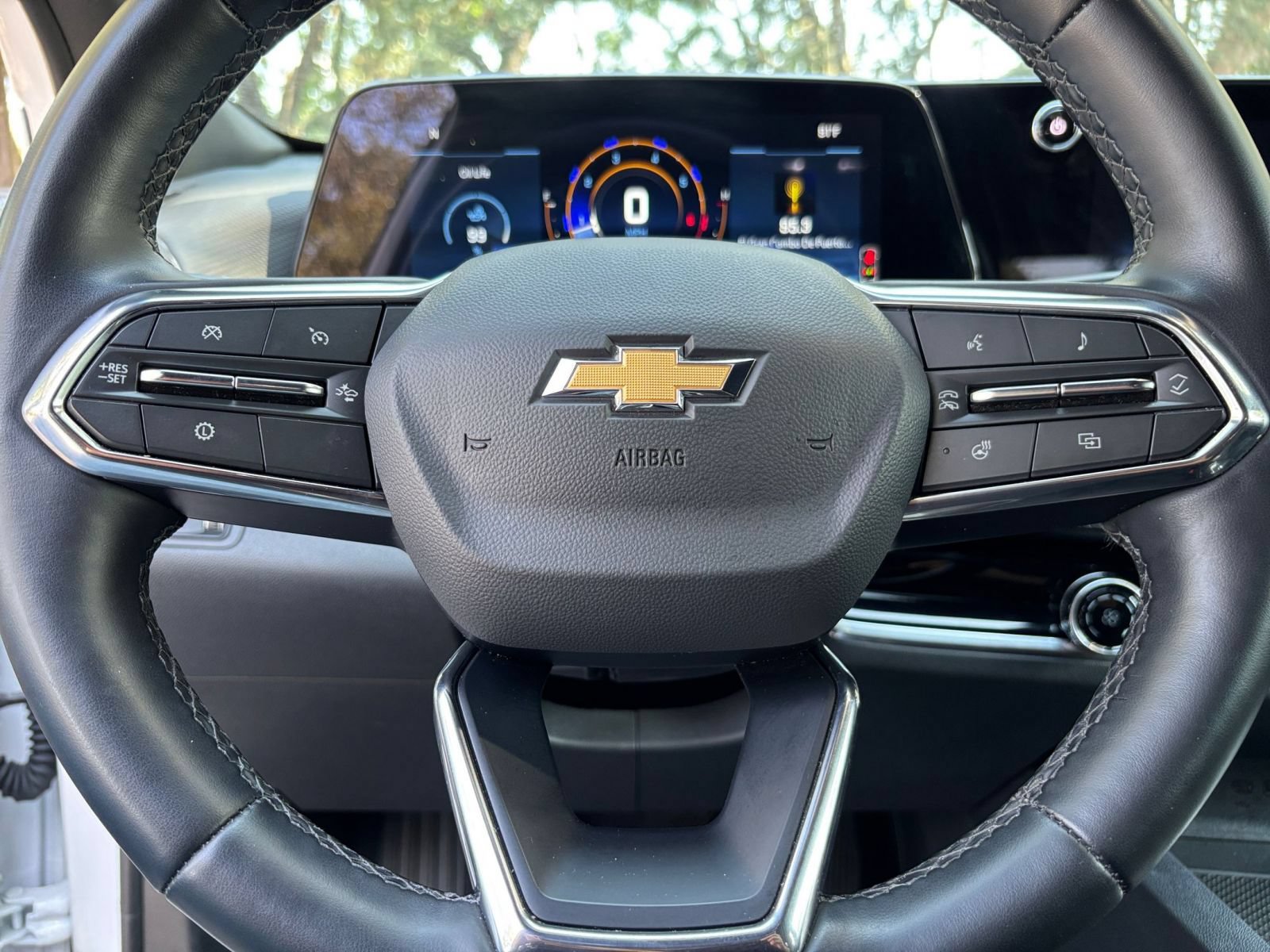 Thumbnail: 2025 Chevrolet Equinox - 28