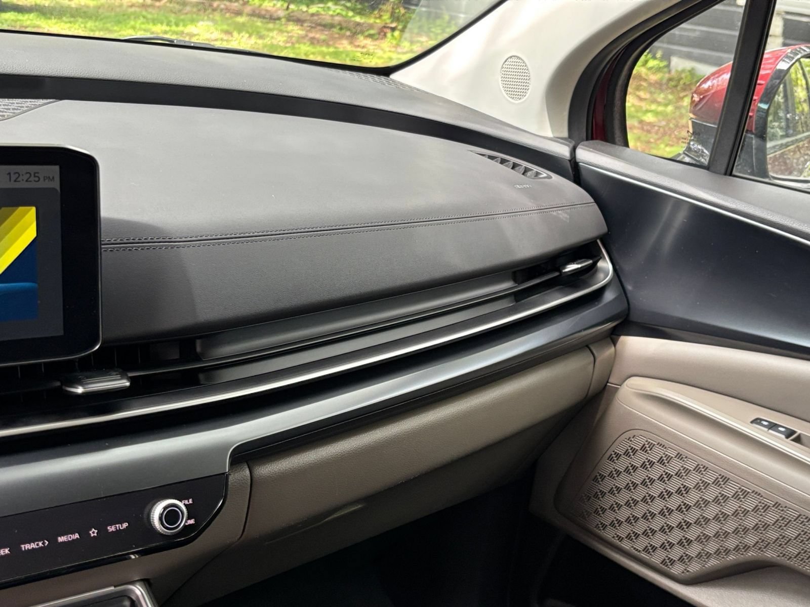 Thumbnail: 2026 Kia Carnival - 33
