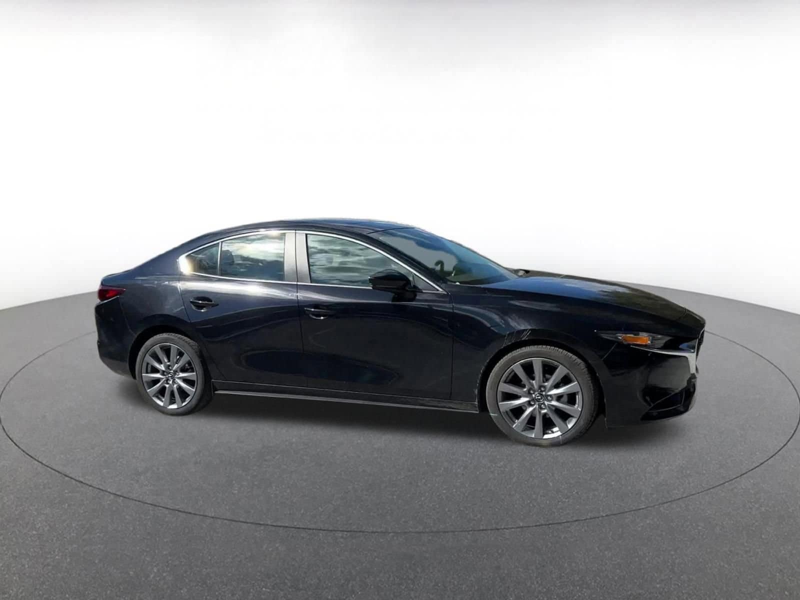 Thumbnail: 2025 Mazda Mazda3 - 2