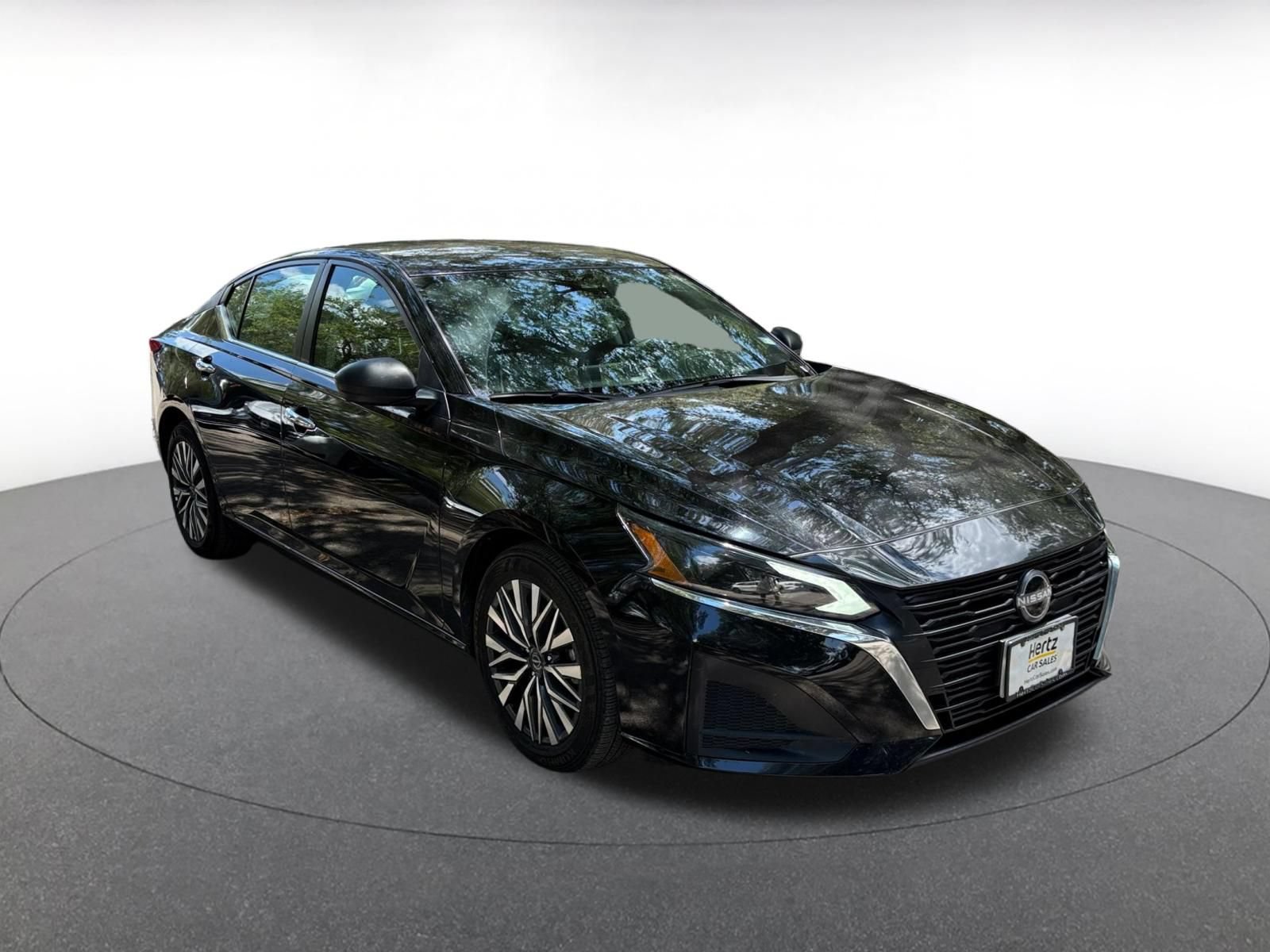 Thumbnail: 2025 Nissan Altima - 2