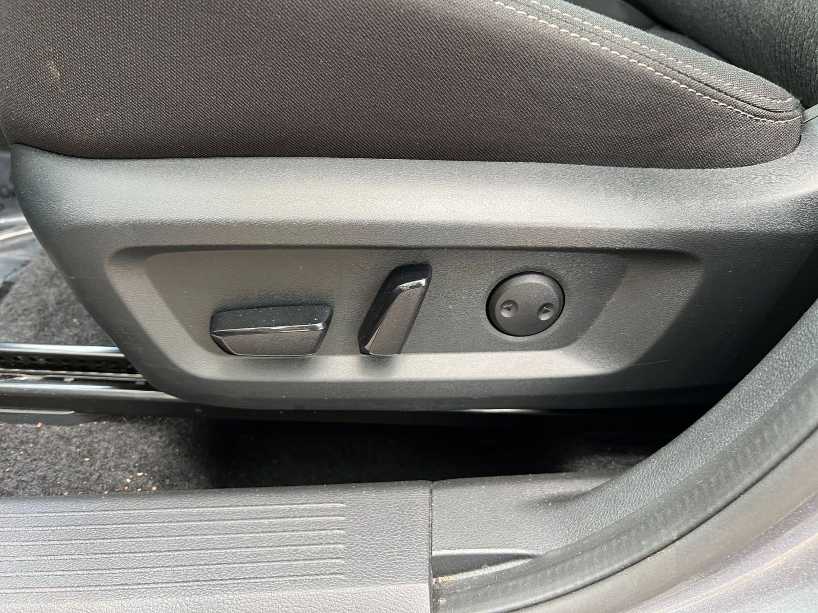 Thumbnail: 2025 Nissan Rogue - 22