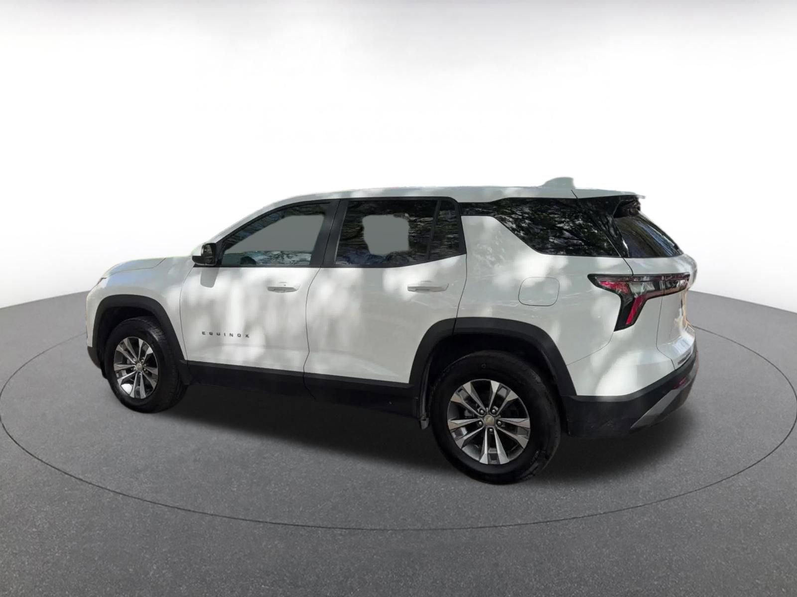 Thumbnail: 2025 Chevrolet Equinox - 10