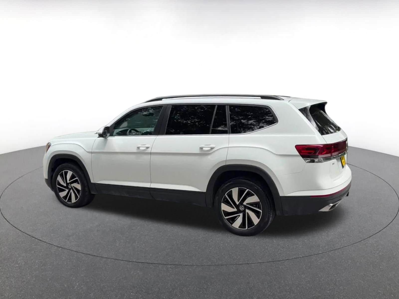 Thumbnail: 2025 Volkswagen Atlas - 10