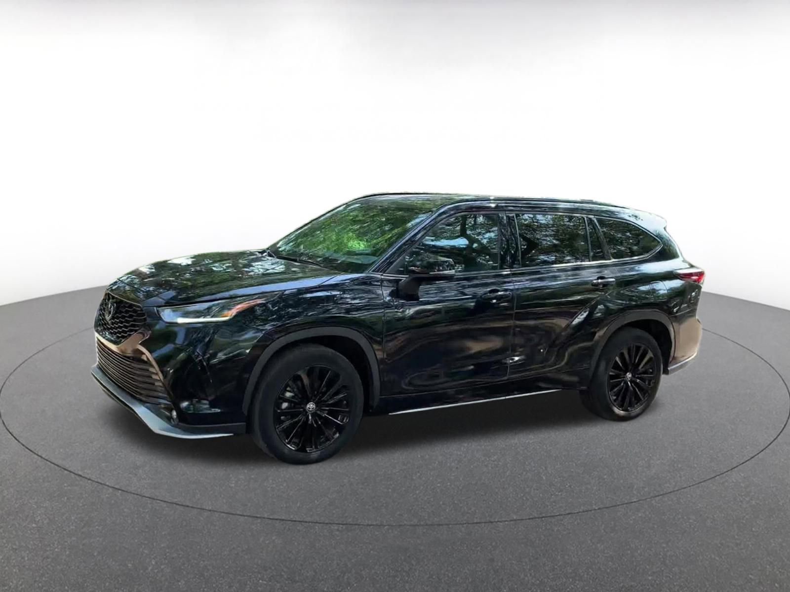 Thumbnail: 2024 Toyota Highlander - 7