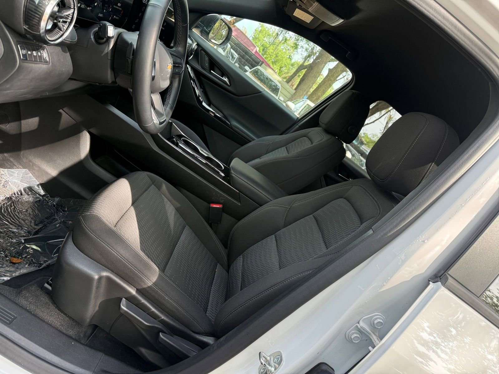 Thumbnail: 2025 Chevrolet Equinox - 23