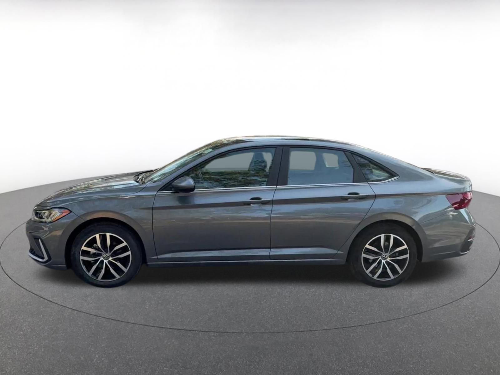 Thumbnail: 2025 Volkswagen Jetta - 9