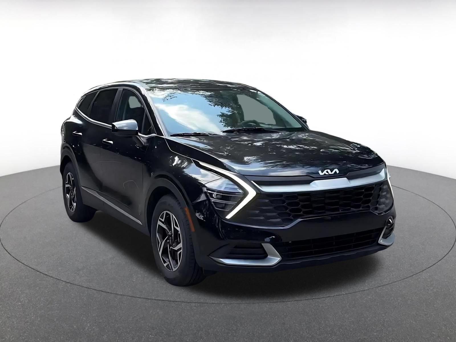 Thumbnail: 2025 Kia Sportage - 3