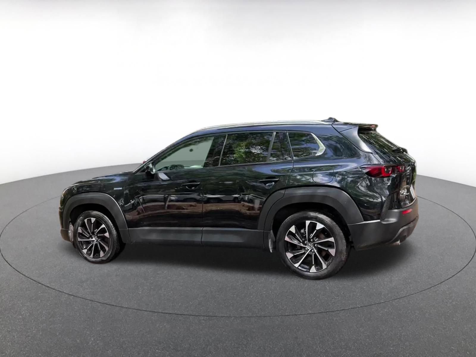 Thumbnail: 2025 Mazda CX-50 - 10