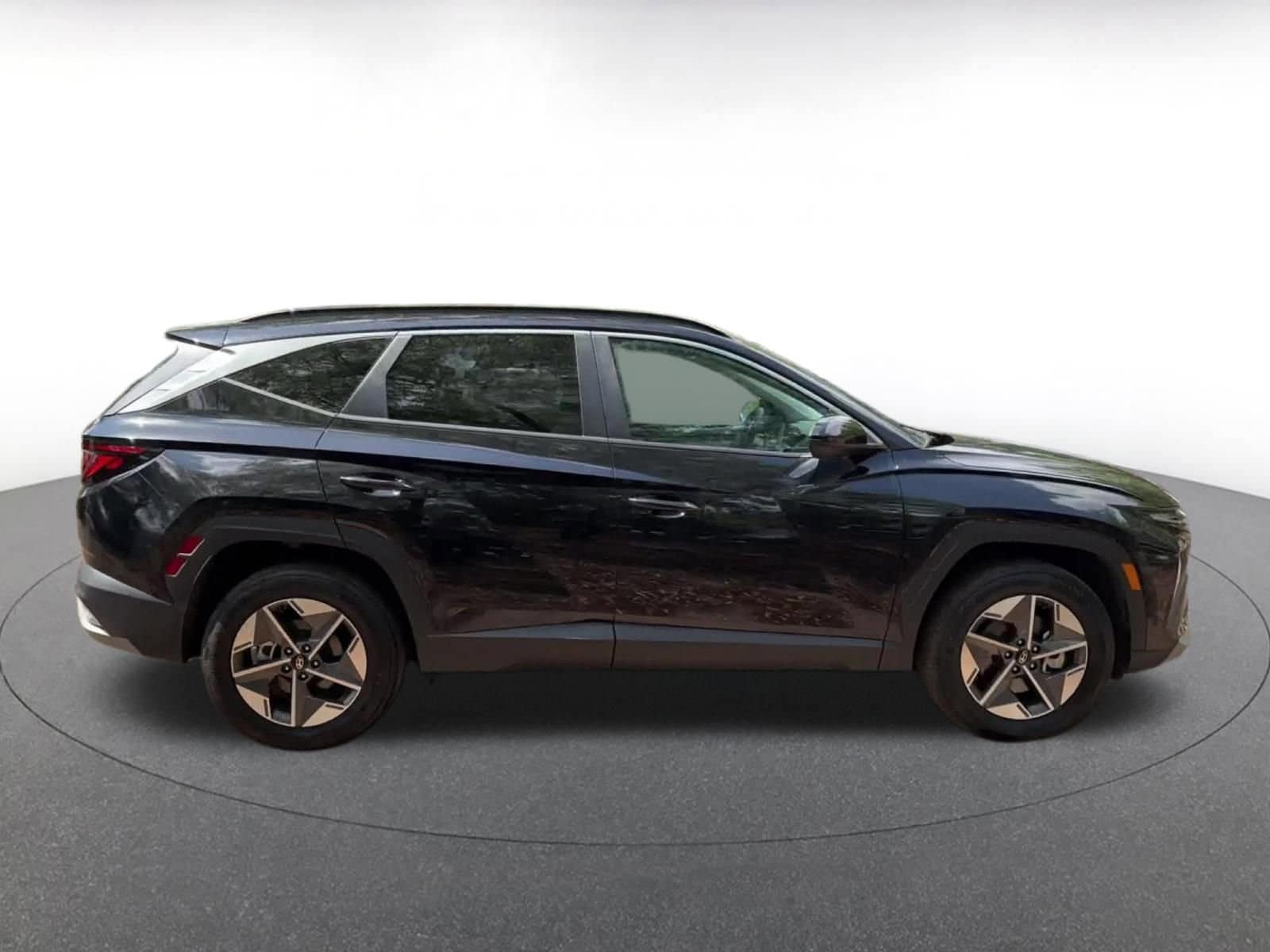 Thumbnail: 2025 Hyundai Tucson - 16