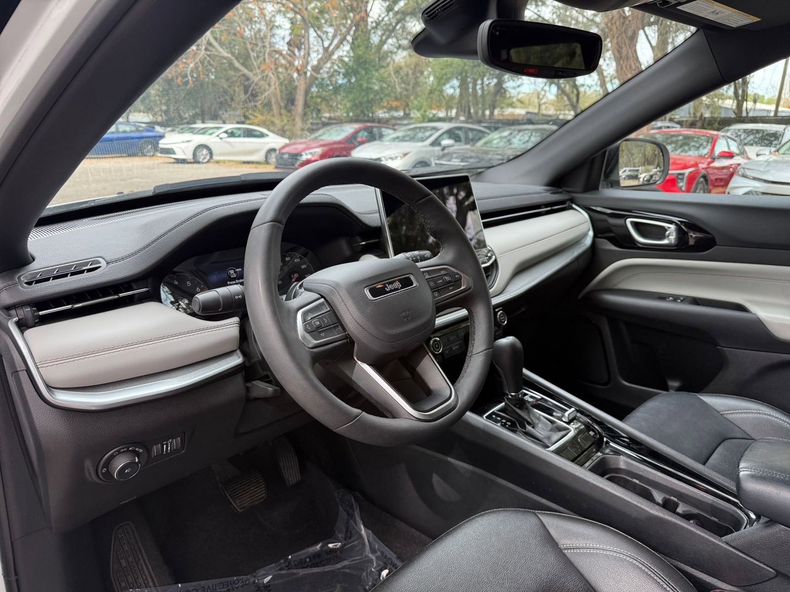 Thumbnail: 2025 Jeep Compass - 29