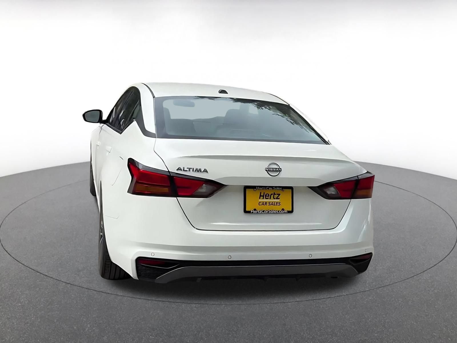 Thumbnail: 2026 Nissan Altima - 10