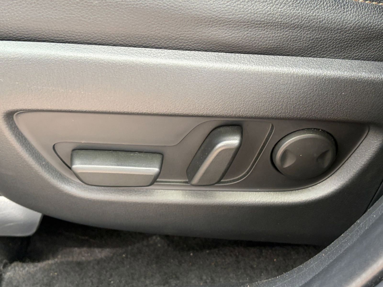 Thumbnail: 2025 Mazda CX-70 - 23