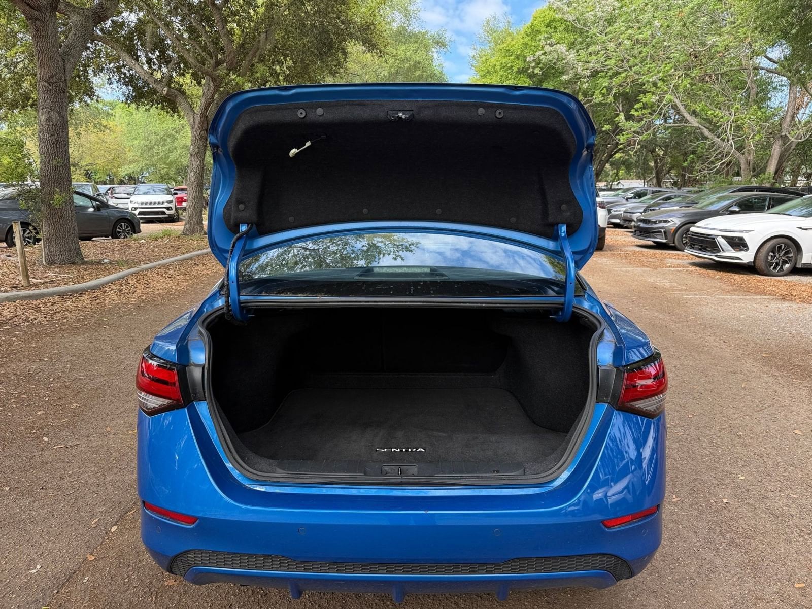 Thumbnail: 2025 Nissan Sentra - 25