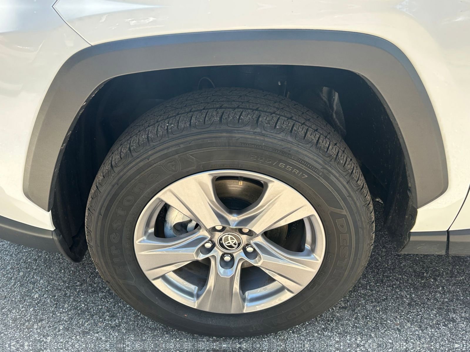 Thumbnail: 2025 Toyota RAV4 - 23