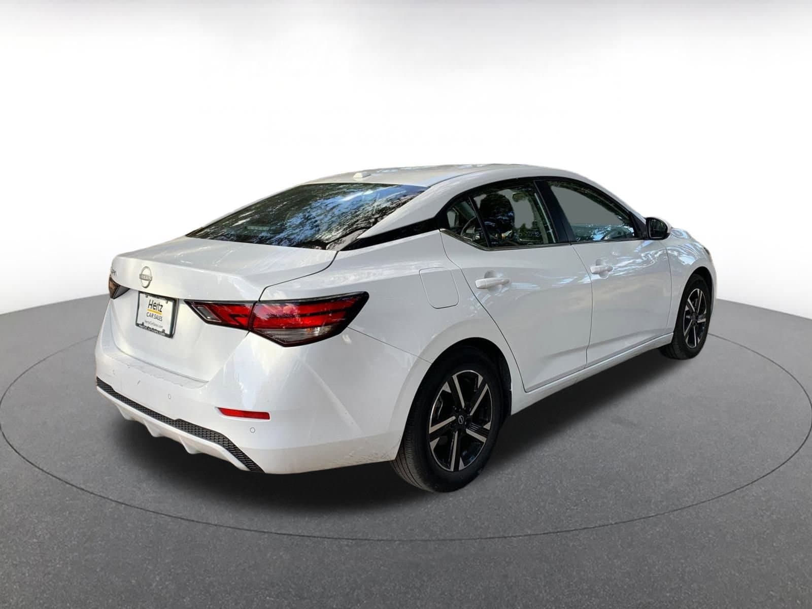 Thumbnail: 2025 Nissan Sentra - 4