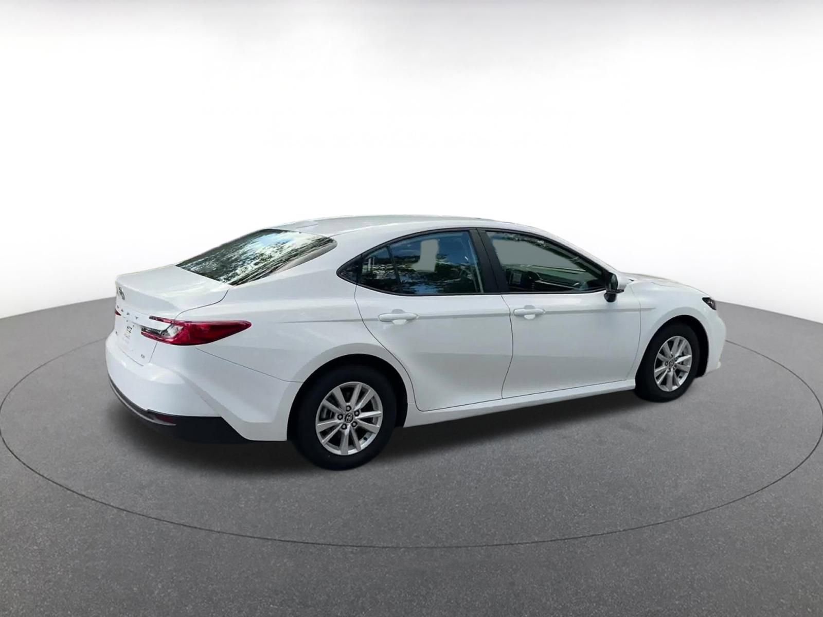 Thumbnail: 2025 Toyota Camry - 15