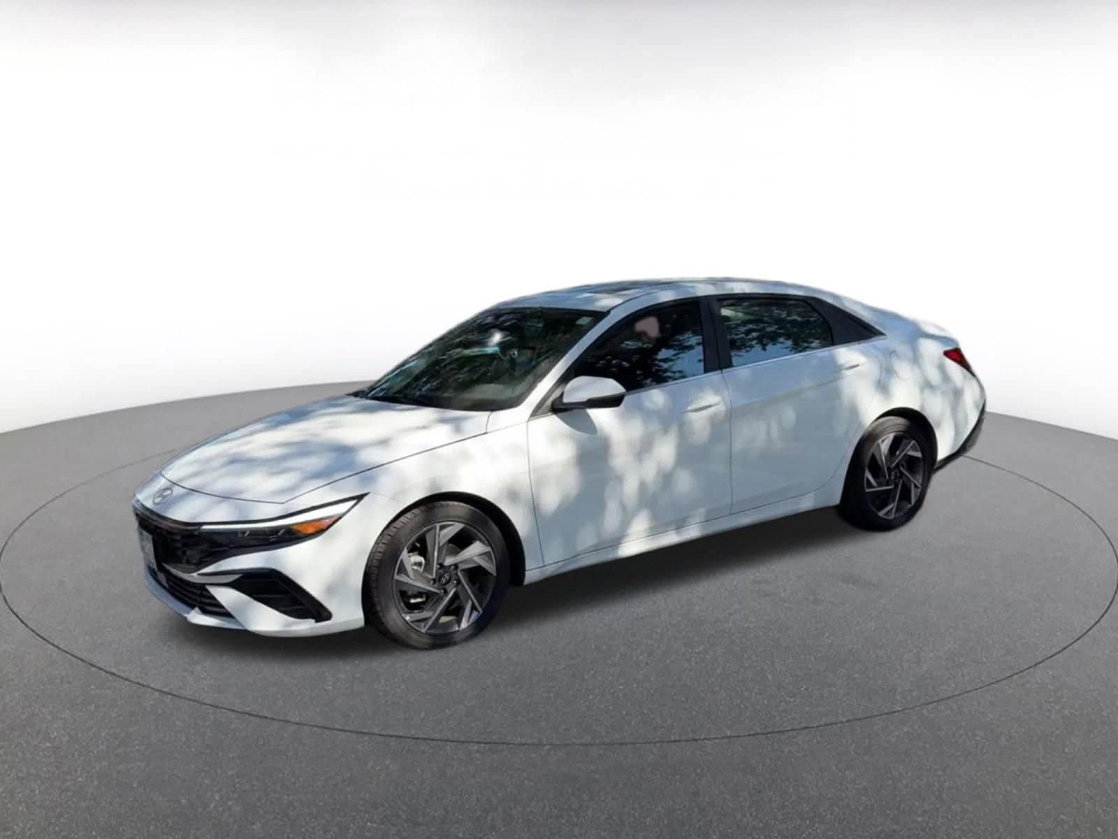 Thumbnail: 2025 Hyundai Elantra - 8