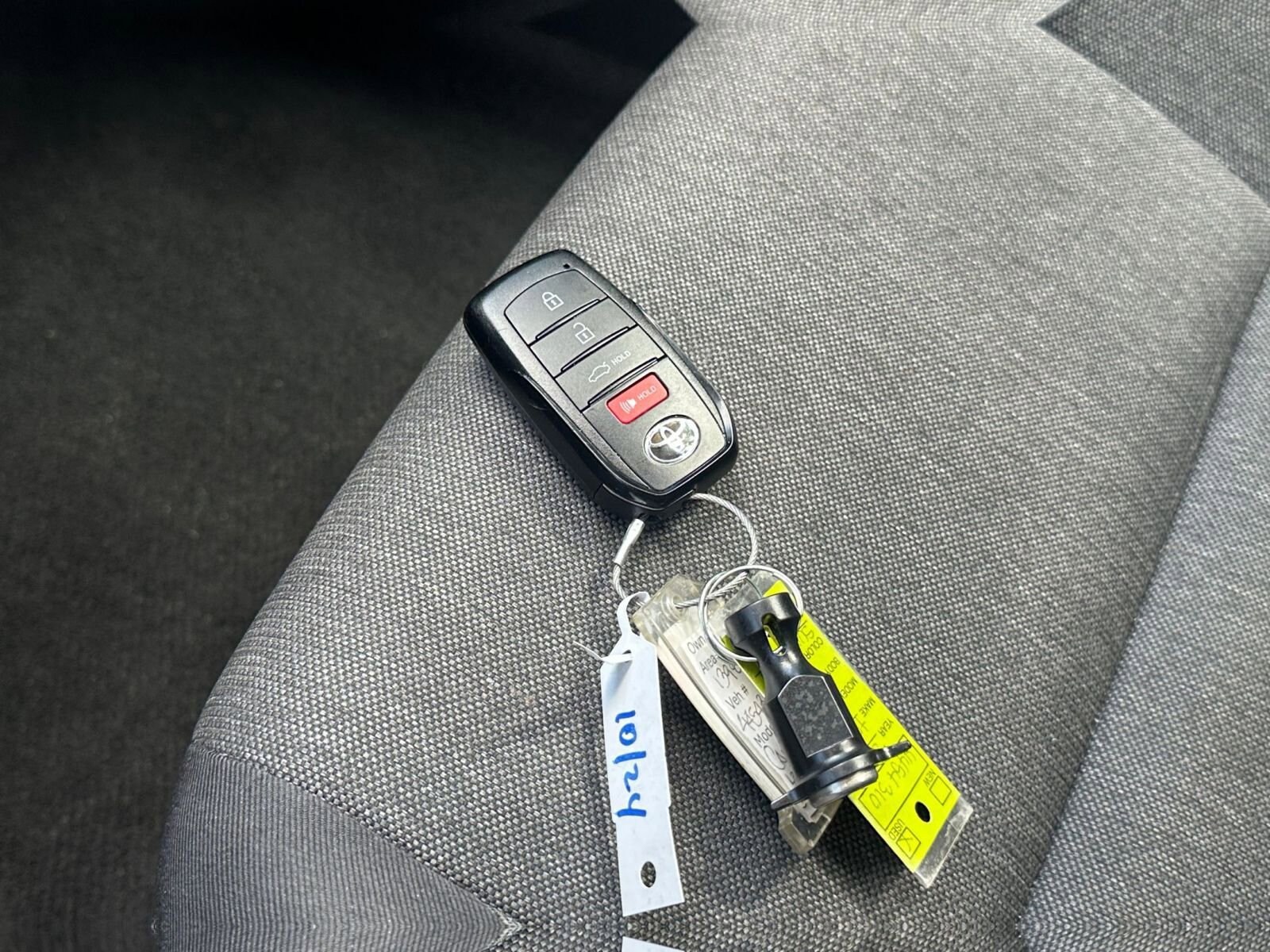 Thumbnail: 2025 Toyota Camry - 18