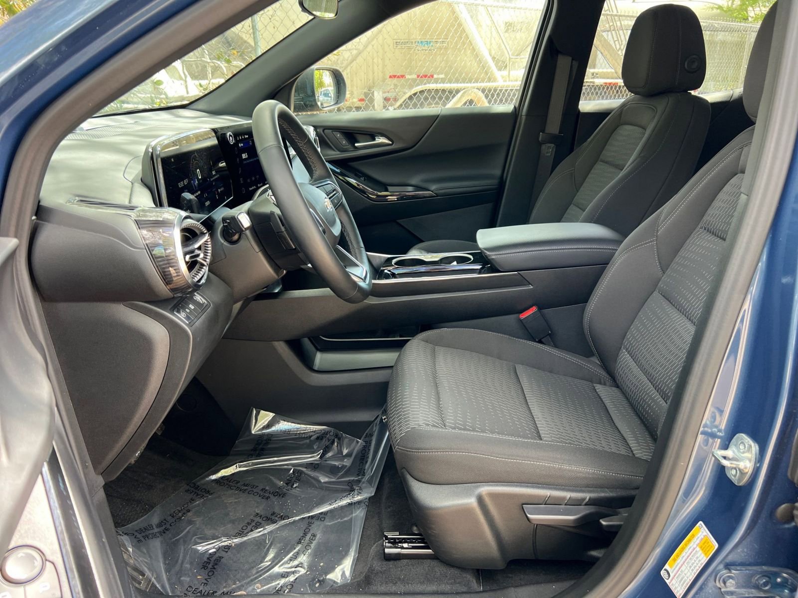 Thumbnail: 2025 Chevrolet Equinox - 24