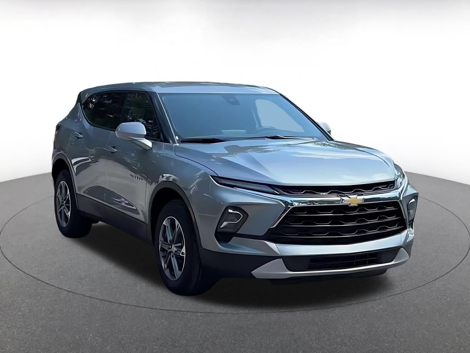 Thumbnail: 2026 Chevrolet Blazer - 3