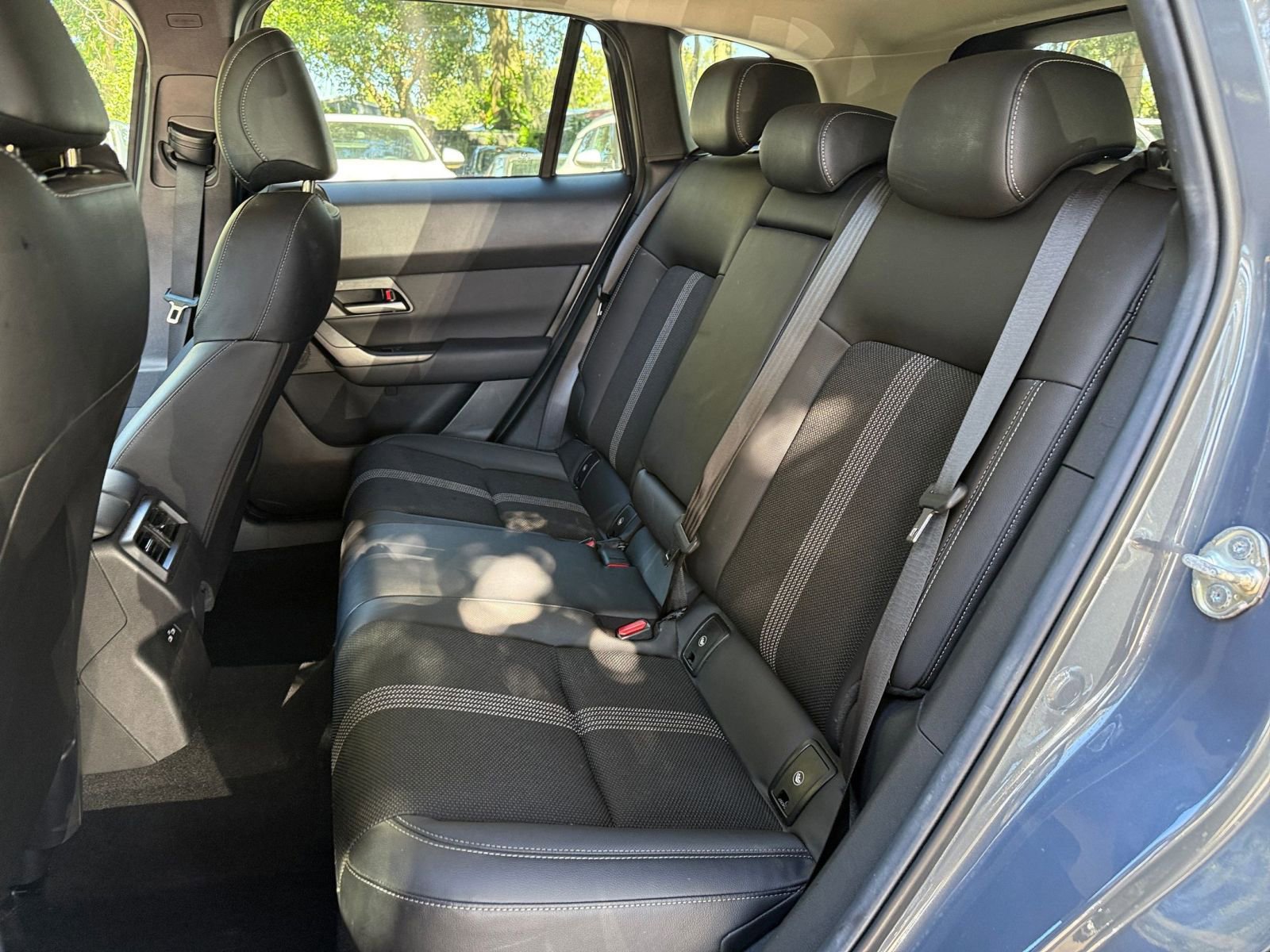 Thumbnail: 2025 Mazda CX-50 - 33