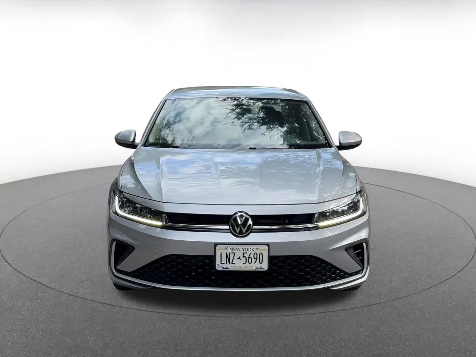 Thumbnail: 2025 Volkswagen Jetta - 4