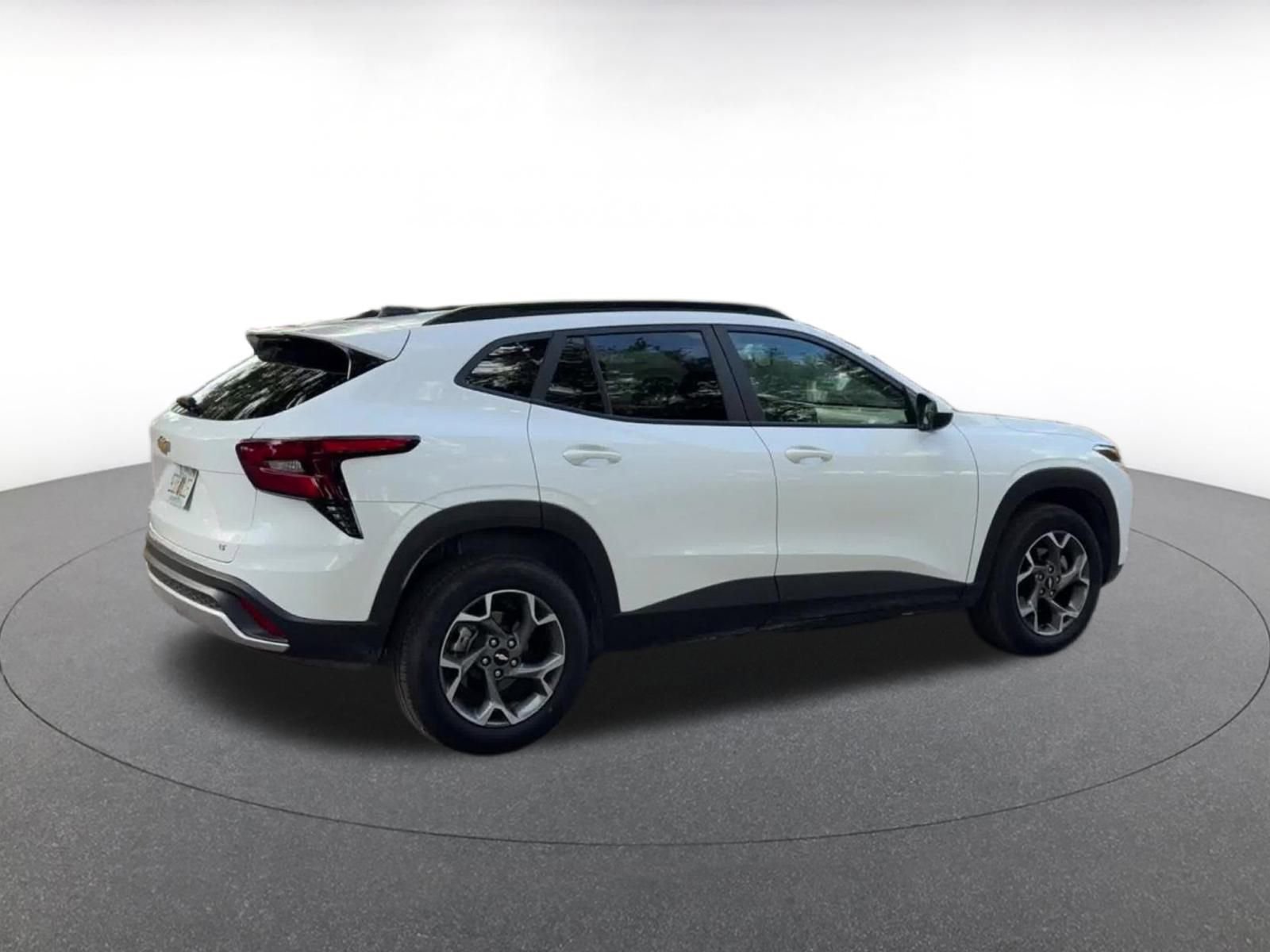 Thumbnail: 2025 Chevrolet Trax - 15