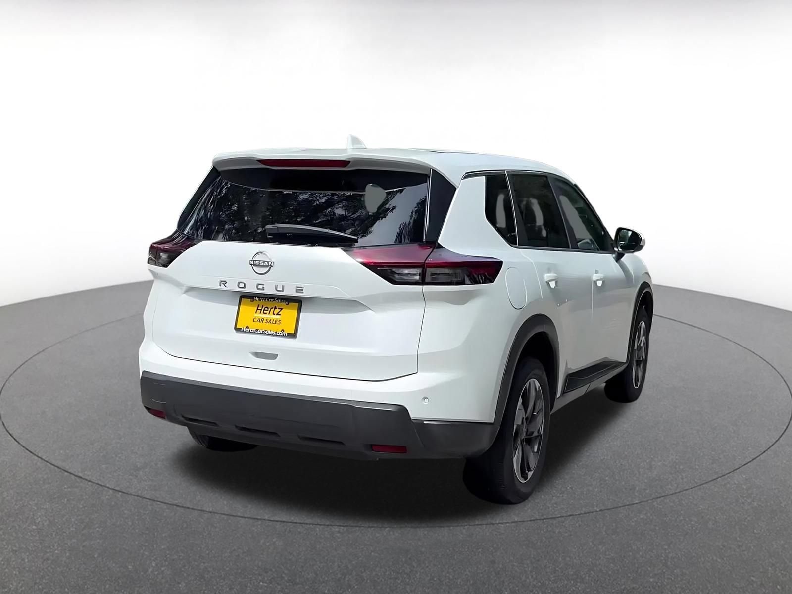 Thumbnail: 2025 Nissan Rogue - 14